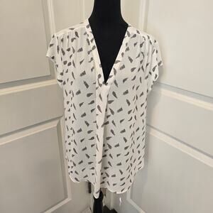 Women's White Monday Fun Feather Print Sheer V-Neck Short Sleeve Blouse Size XL